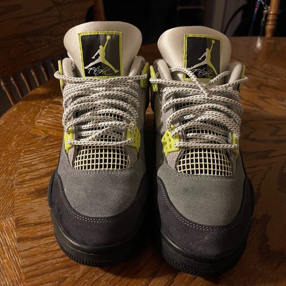 Jordan 4 neon - Picture 4 of 7